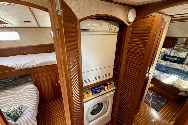 FLYAWAY 49ft Grand Banks Yacht For Sale
