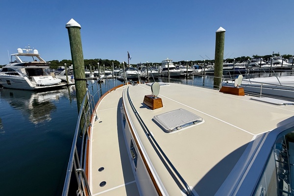 FLYAWAY 49ft Grand Banks Yacht For Sale