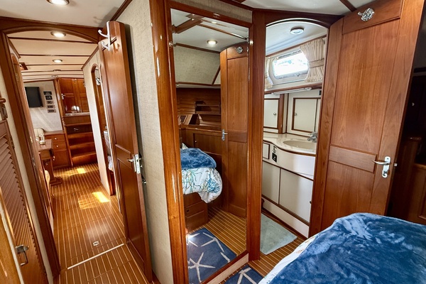 FLYAWAY 49ft Grand Banks Yacht For Sale