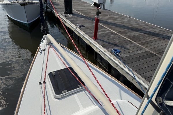 Sea Horse 28ft Alerion Yacht For Sale
