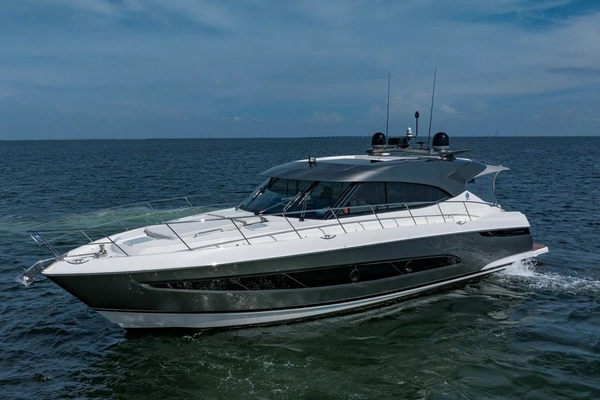 57-ft-Riviera-2023-5400 Sport Yacht-MARITIME Key Largo Florida United States  yacht for sale