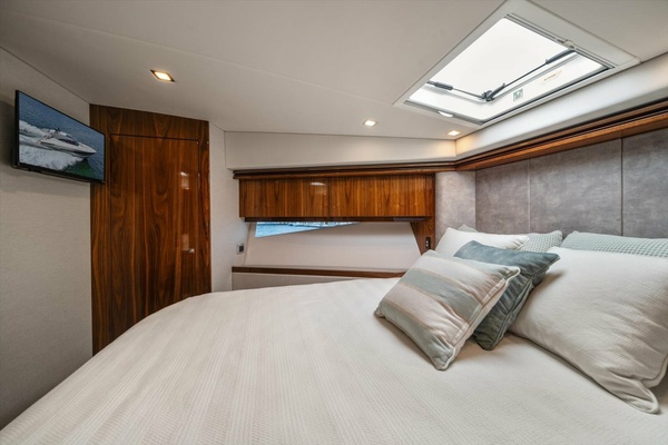 MARITIME 57ft Riviera Yacht For Sale