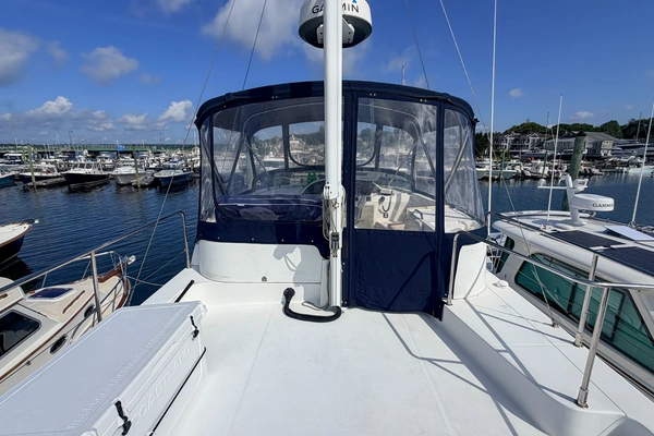 Beneteau SWIFT TRAWLER 42 Yacht For Sale