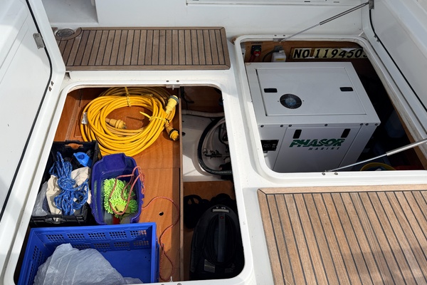 White Horse 42ft Beneteau Yacht For Sale