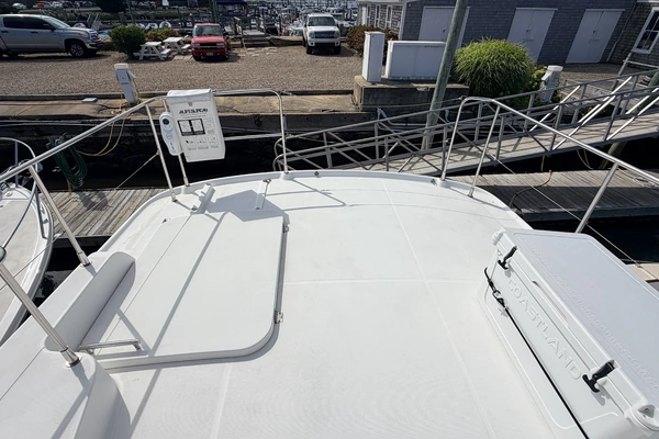 Beneteau SWIFT TRAWLER 42 Yacht For Sale