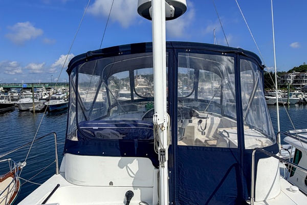 White Horse 42ft Beneteau Yacht For Sale