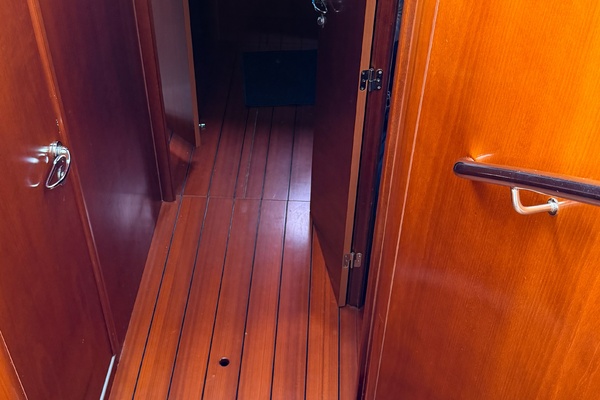 White Horse 42ft Beneteau Yacht For Sale