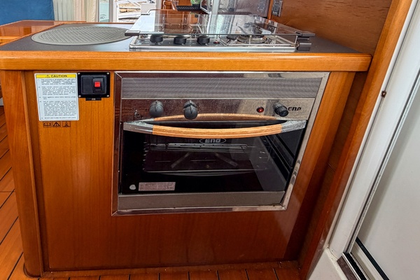 White Horse 42ft Beneteau Yacht For Sale