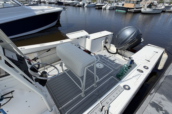 26ft Mako Yacht For Sale
