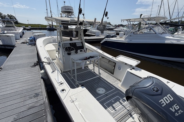 26ft Mako Yacht For Sale