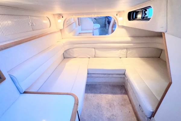 YACHTSEY 33ft Sea Ray Yacht For Sale