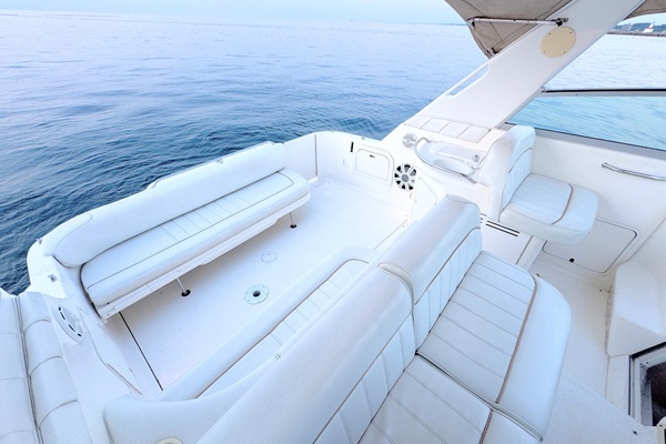 YACHTSEY 33ft Sea Ray Yacht For Sale