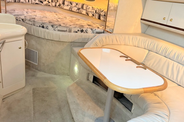 YACHTSEY 33ft Sea Ray Yacht For Sale