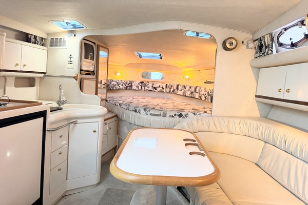 YACHTSEY 33ft Sea Ray Yacht For Sale