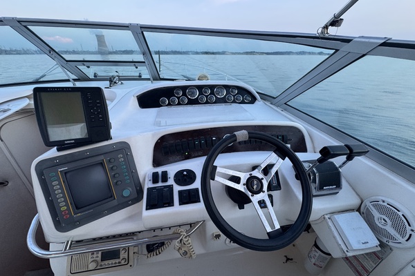 YACHTSEY 33ft Sea Ray Yacht For Sale