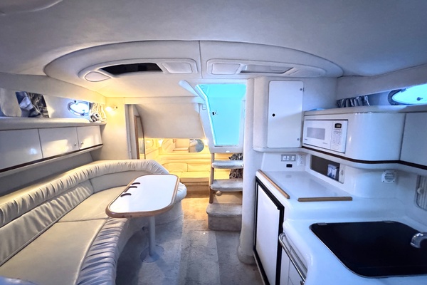 YACHTSEY 33ft Sea Ray Yacht For Sale