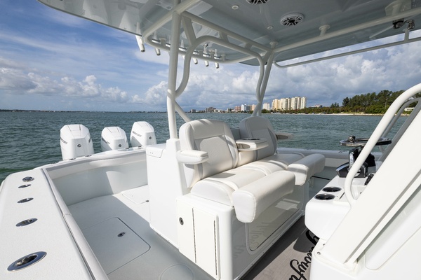 39ft Yellowfin Yacht For Sale