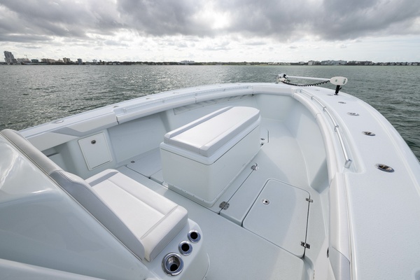 39ft Yellowfin Yacht For Sale