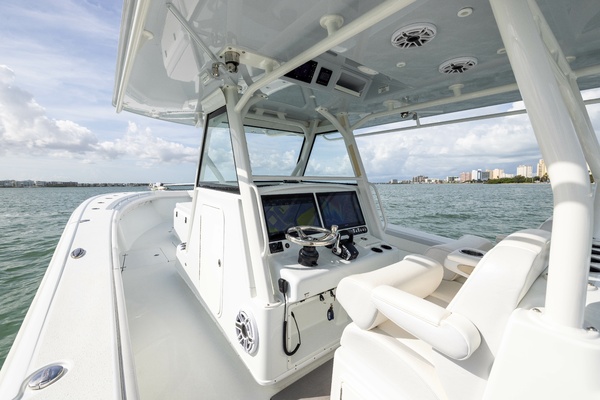 39ft Yellowfin Yacht For Sale