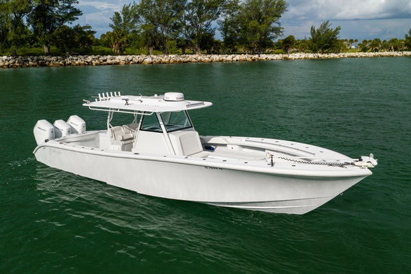 39ft Yellowfin Yacht For Sale