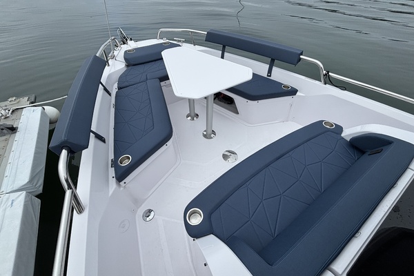 29ft Axopar Yacht For Sale