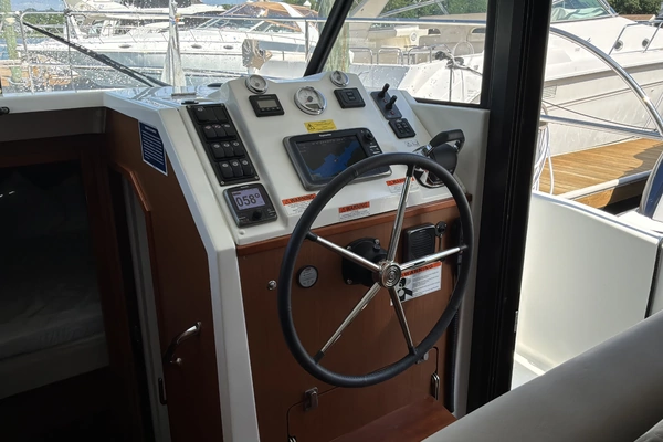 Beneteau SWIFT TRAWLER 30 Yacht For Sale