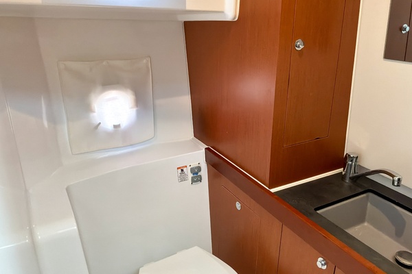 Okie Dokie 30ft Beneteau Yacht For Sale
