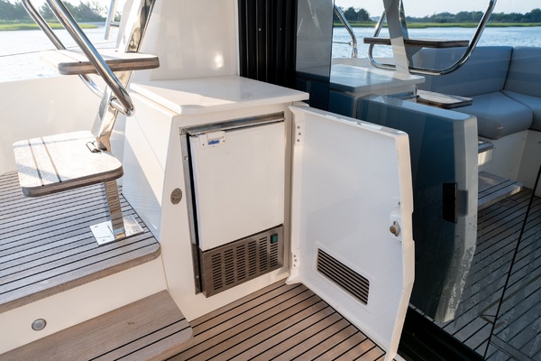 OUR TRADE 52ft Prestige Yacht For Sale