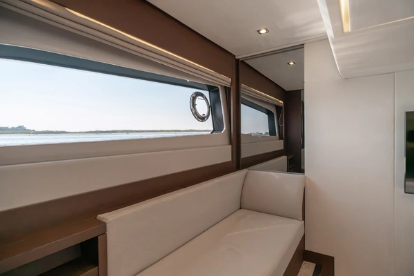 Prestige 520 Yacht For Sale