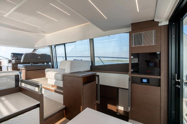 Prestige 520 Yacht For Sale