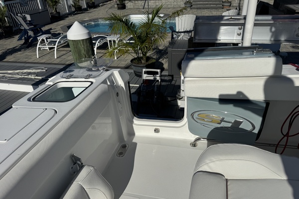 27ft Sea Hunt Yacht For Sale