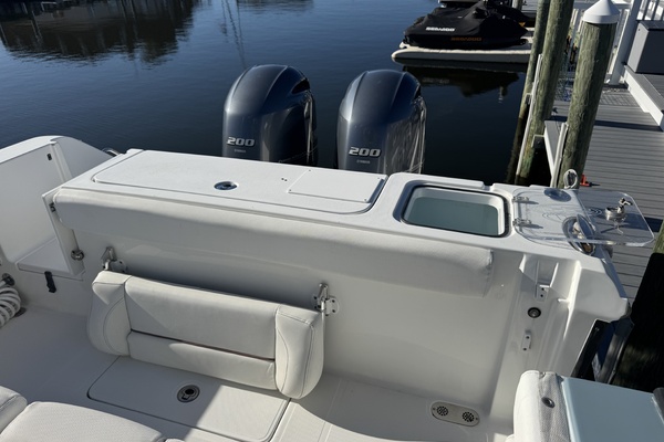 27ft Sea Hunt Yacht For Sale