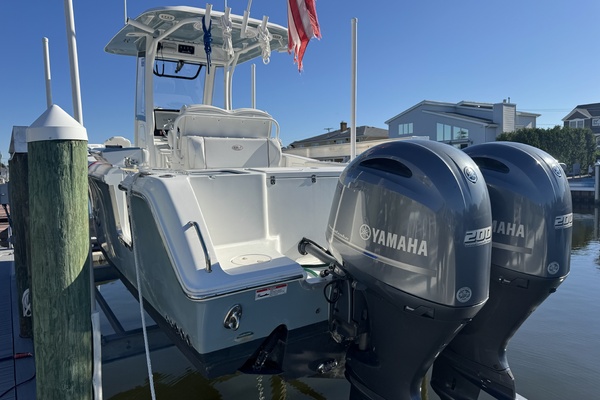 27ft Sea Hunt Yacht For Sale