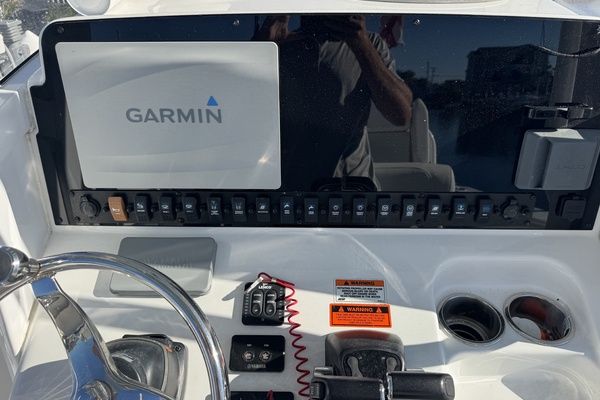 27ft Sea Hunt Yacht For Sale