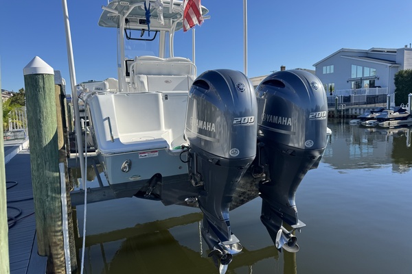 27ft Sea Hunt Yacht For Sale