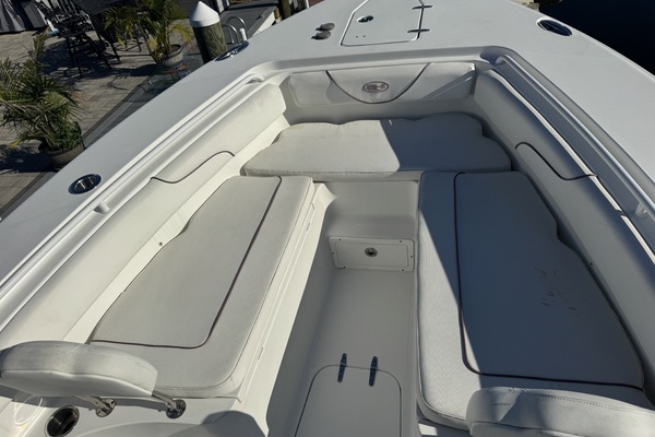 27ft Sea Hunt Yacht For Sale