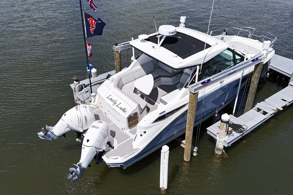 Sea Ray 320 Sundancer Yacht For Sale