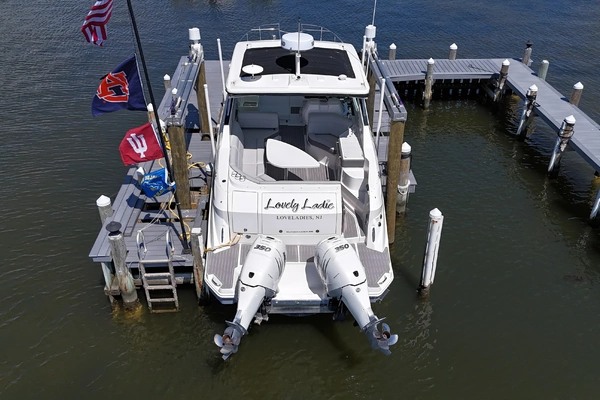 Sea Ray 320 Sundancer Yacht For Sale