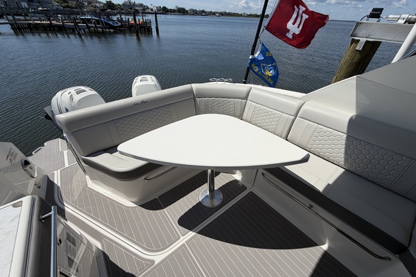 32ft Sea Ray Yacht For Sale