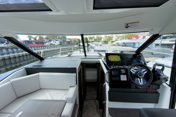 40ft Jeanneau Yacht For Sale