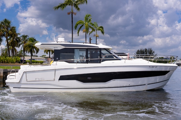 40ft Jeanneau Yacht For Sale