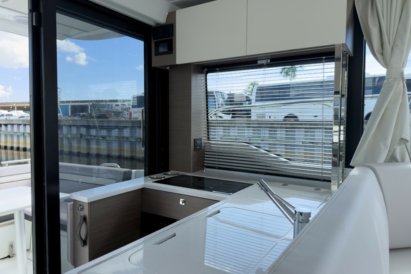 40ft Jeanneau Yacht For Sale
