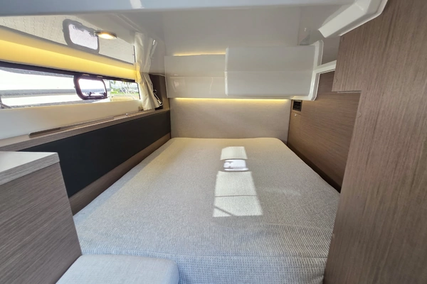 Jeanneau NC 1295 Coupe Yacht For Sale