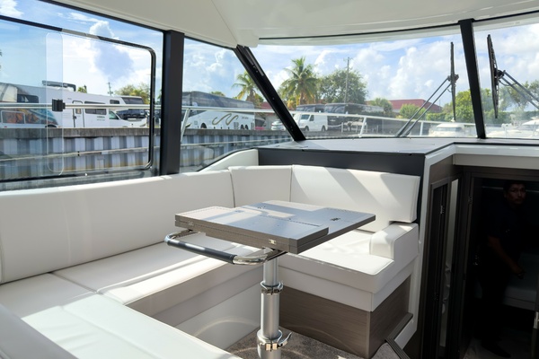 40ft Jeanneau Yacht For Sale