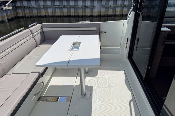 40ft Jeanneau Yacht For Sale