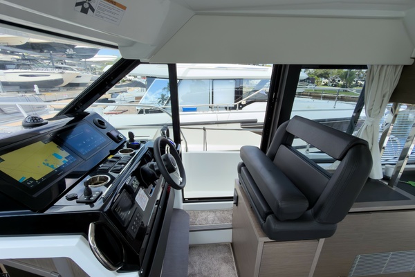 40ft Jeanneau Yacht For Sale