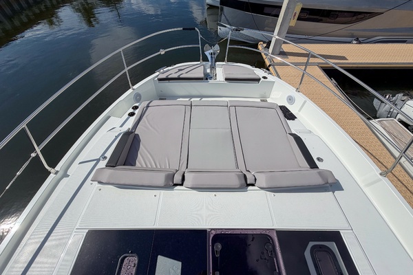 40ft Jeanneau Yacht For Sale
