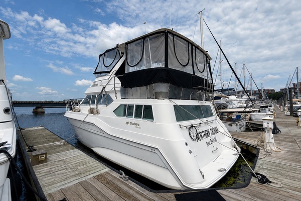 Northern Thunder 40ft Cruisers Yachts Yacht For Sale