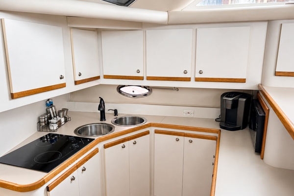 Northern Thunder 40ft Cruisers Yachts Yacht For Sale