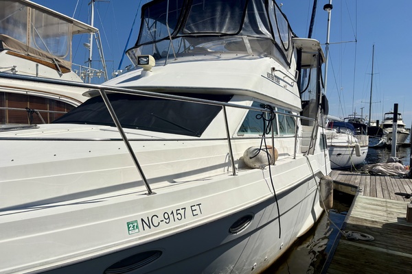 Northern Thunder 40ft Cruisers Yachts Yacht For Sale